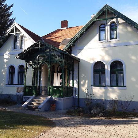 Szalay Villa 维斯普雷姆 外观 照片